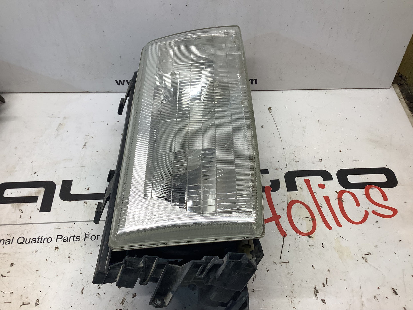 Passenger Headlight Right 441941008C D1