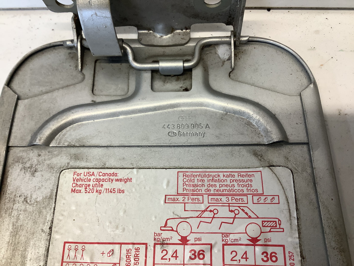 Fuel Tank Cover Lid 443809905A C3 Silver
