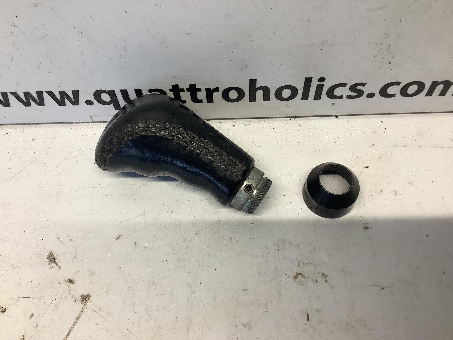 Momo Anatomico Tall Shift Knob