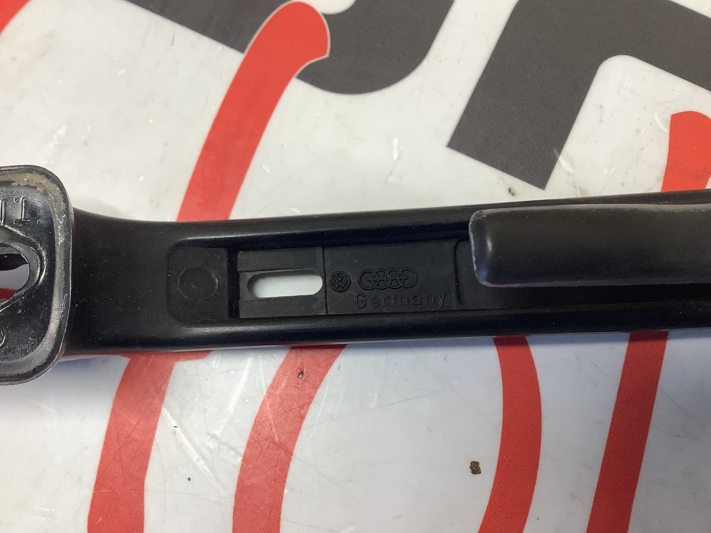 Passenger Door Handle Right 813839206C