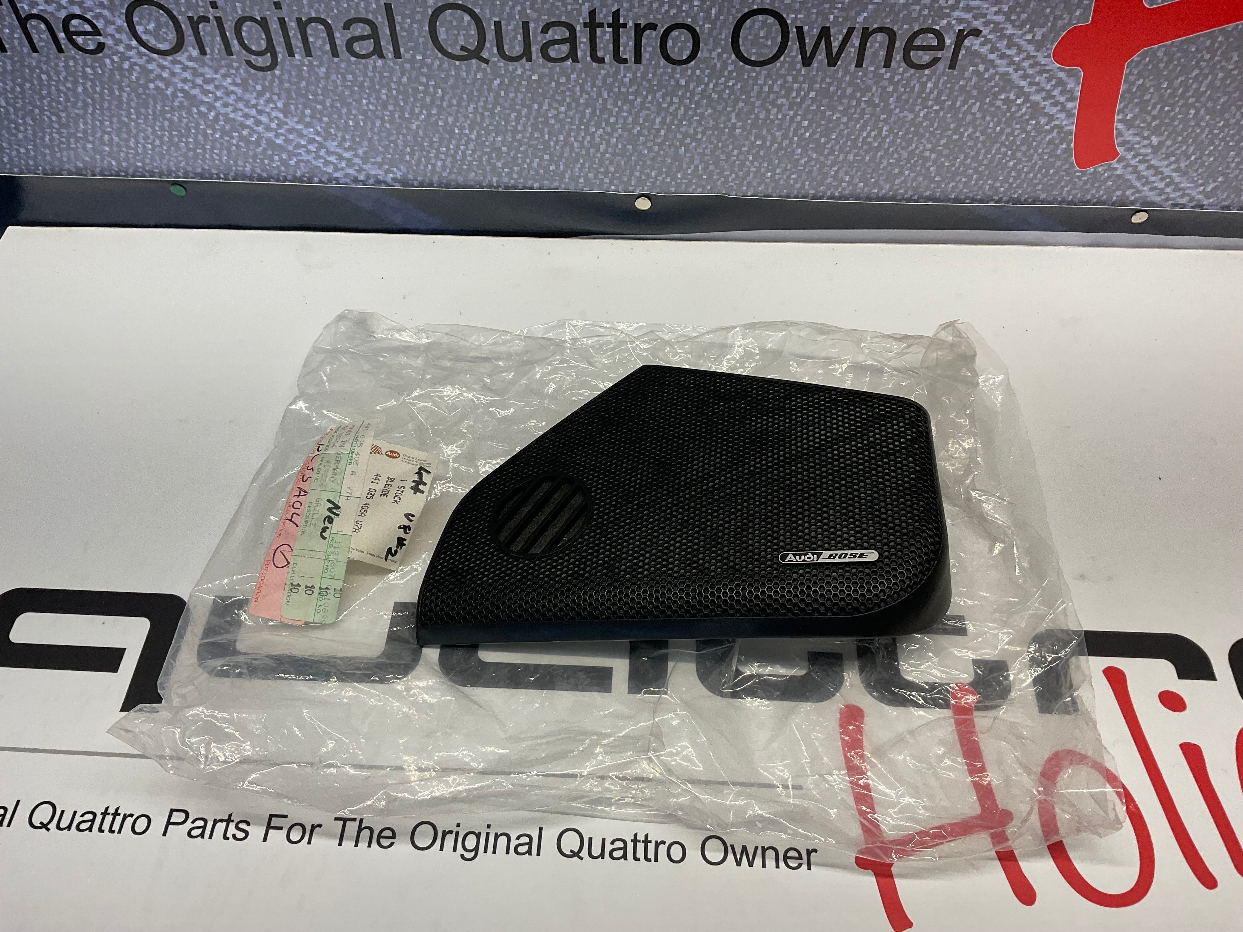 bose1705Ⅱ Driver Door Speaker Grille Bose 441035405A V7A NOS – Quattroholics
