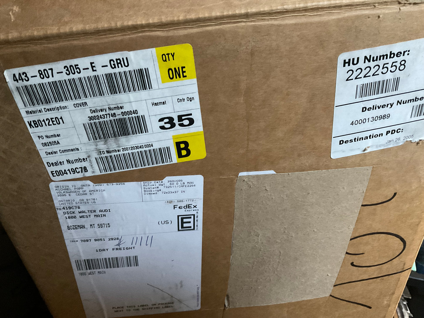 Front Bumper Cover 443807305E GRU 200 20V  NOS