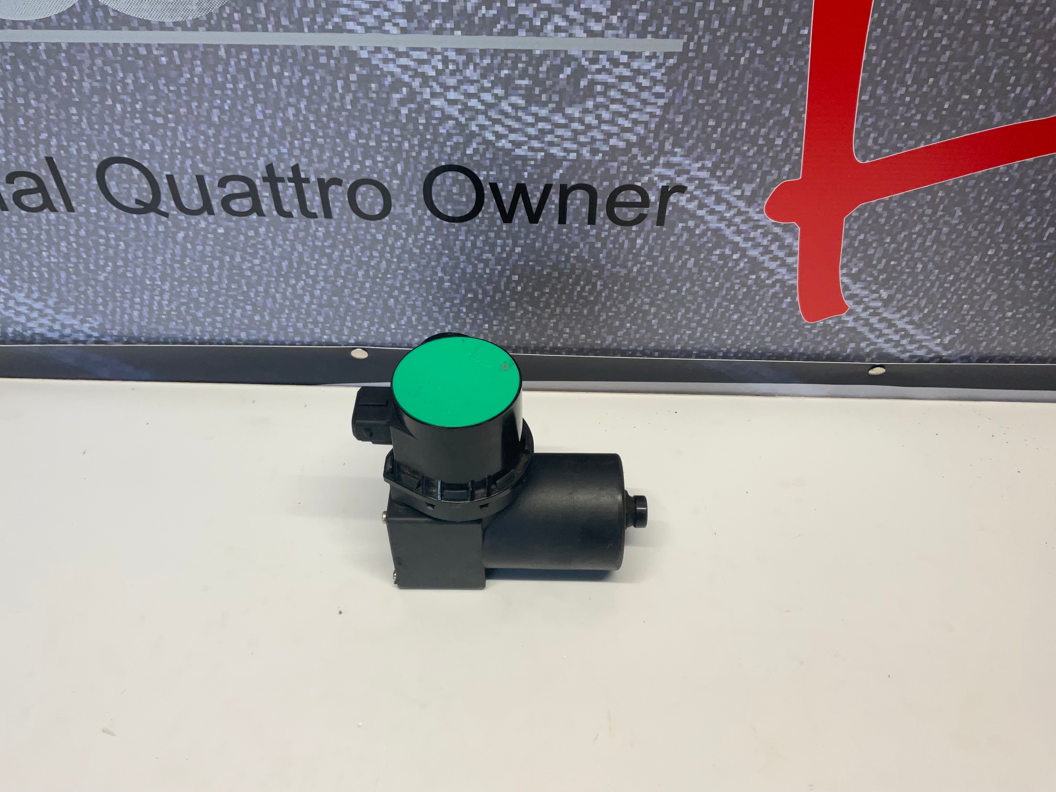 Vacuum Pump Central Locking 443862257A – Quattroholics