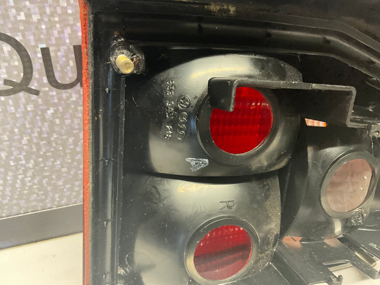 Passenger Taillight Right 855945218A B2 UR