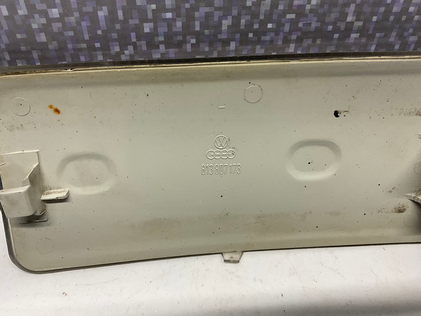 Driver Side Reflector Left 813807173 B2 Hella