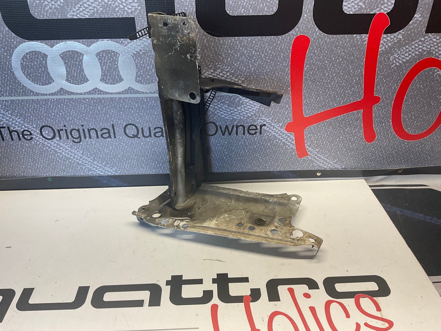 Radiator Core Support Bracket Right 893805856A B3