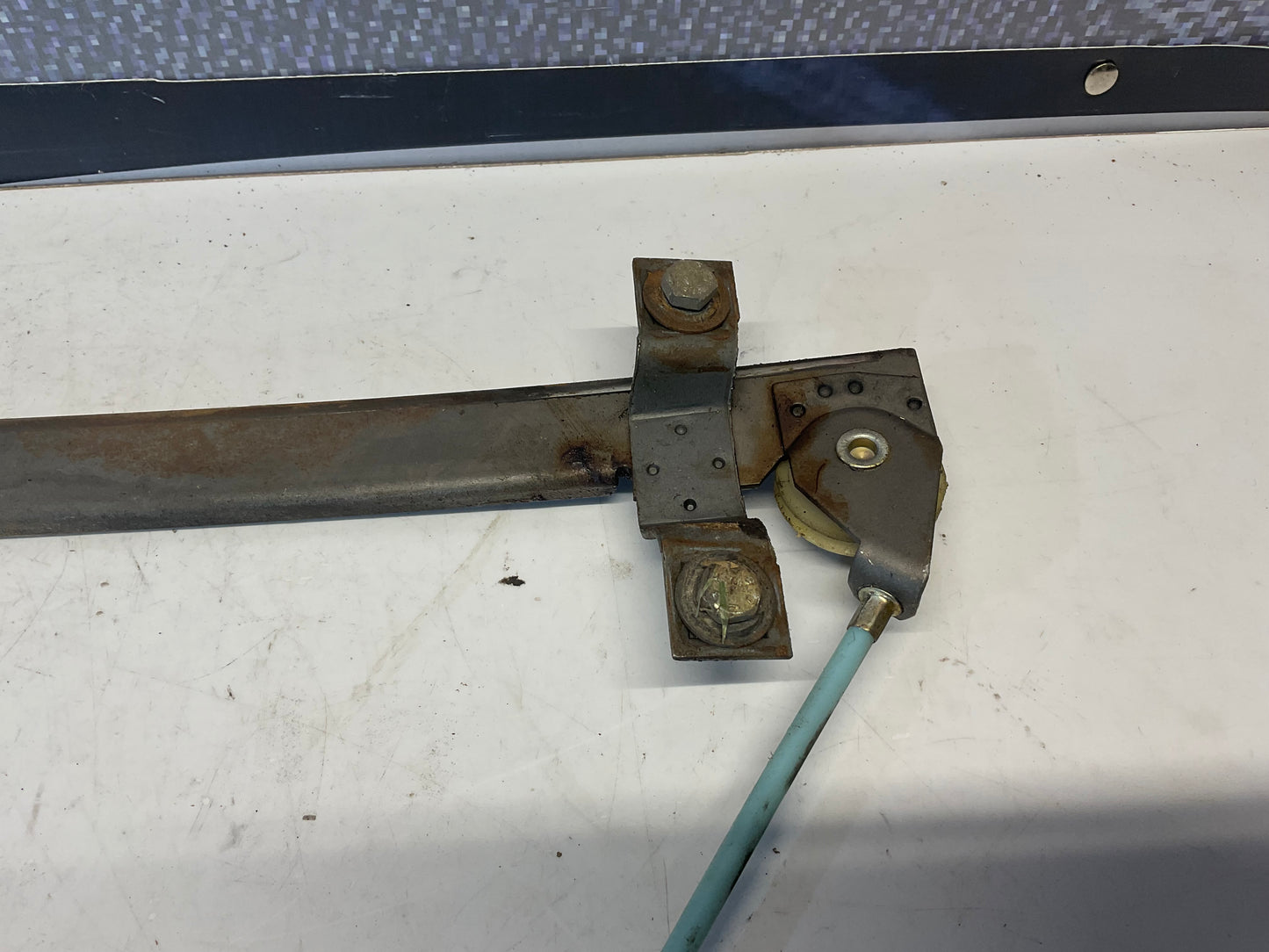 Driver Front Manual Window Regulator Left 813837399B B2