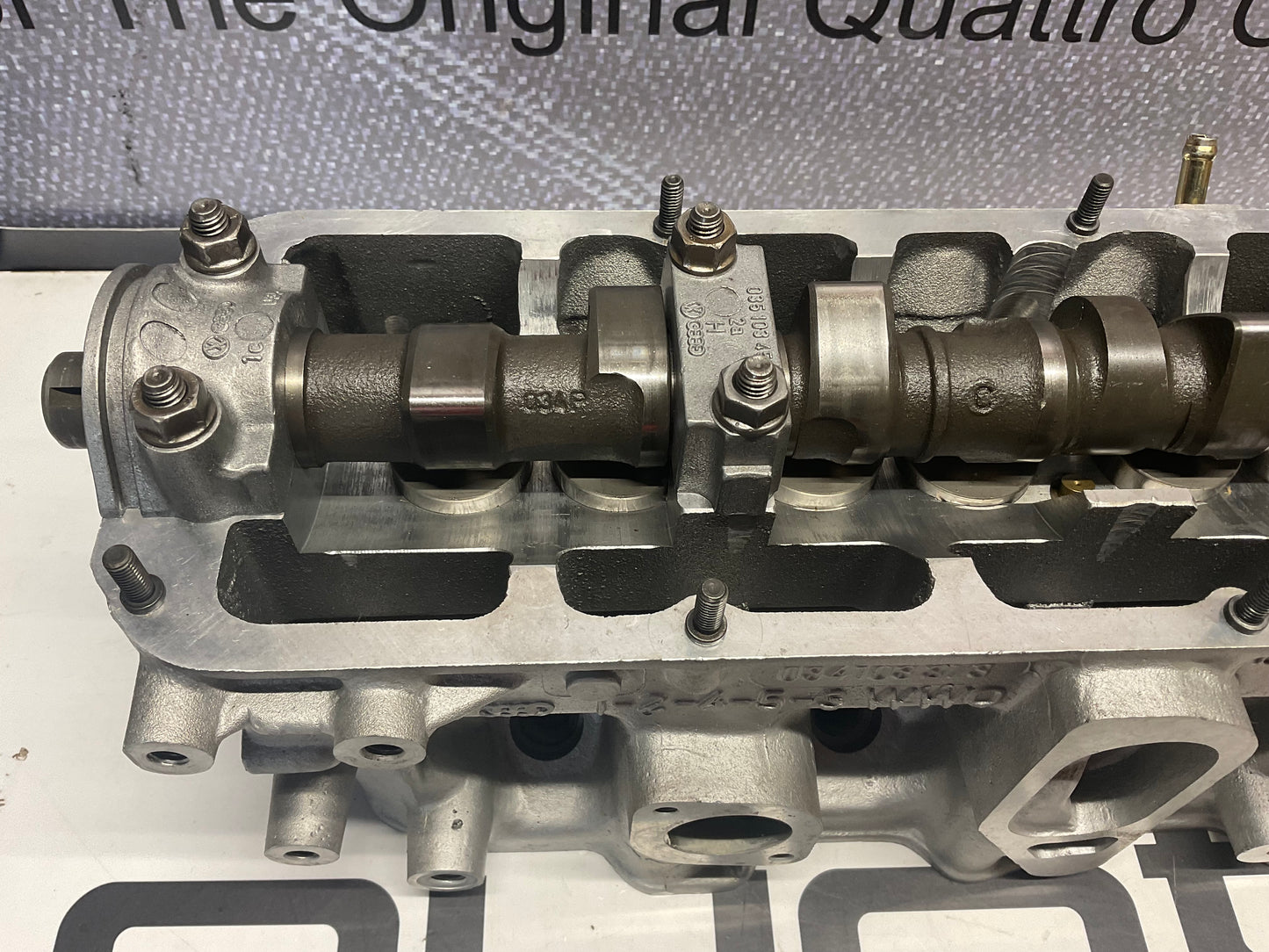 Cylinder Head Complete with Cam  10V  NOS  034103373  MC