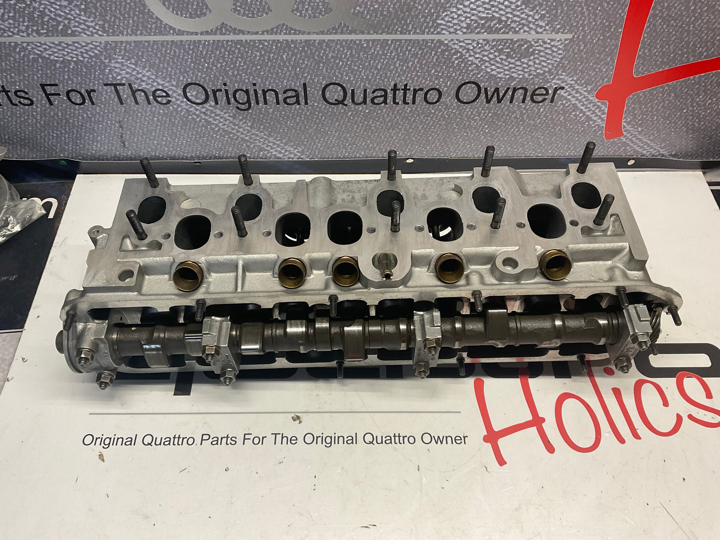 Cylinder Head Complete with Cam  10V  NOS  034103373  MC