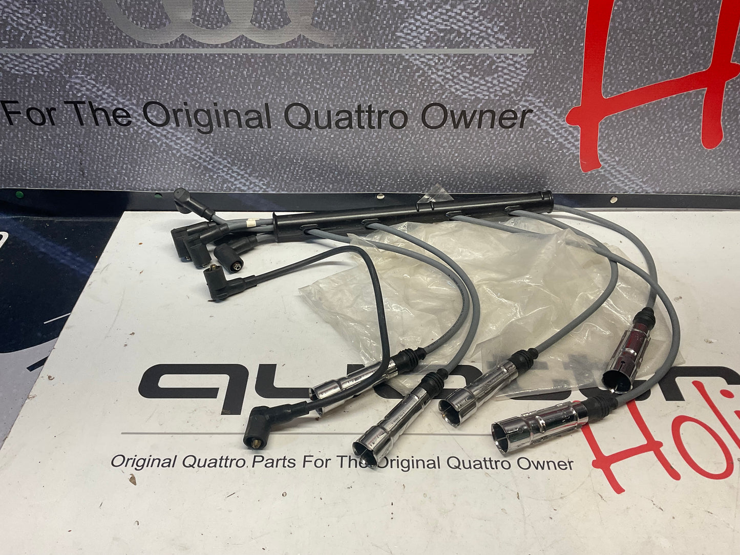 Spark Plug Wire Set with Tube NOS 034998031  5cyl