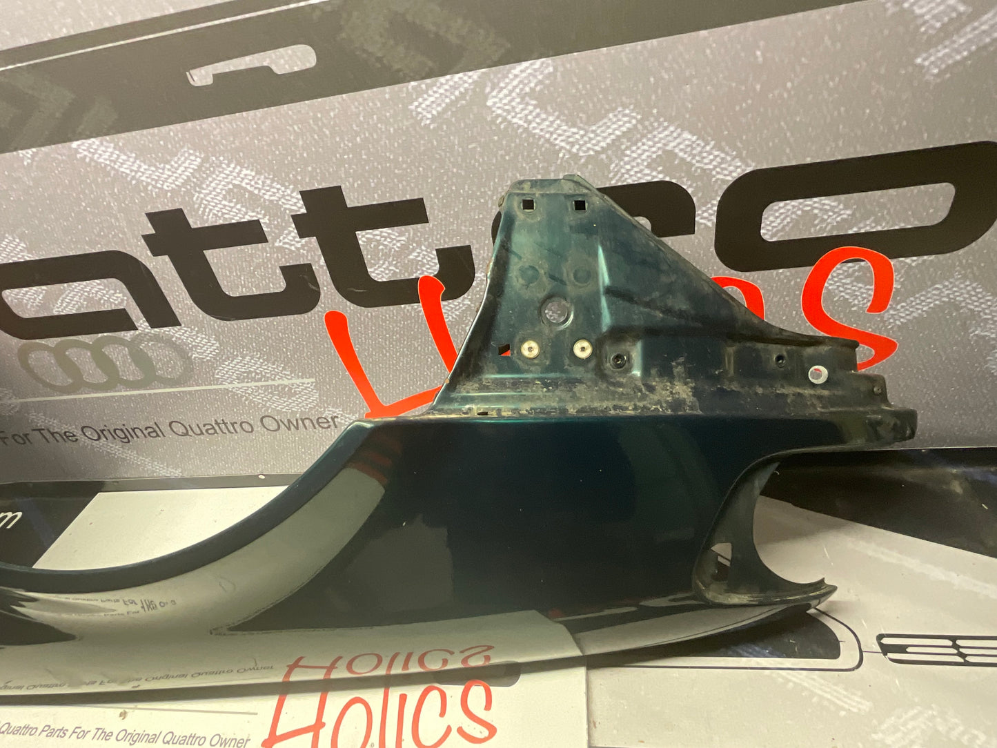 Driver Front Fender Left 4A0821105B UrS4