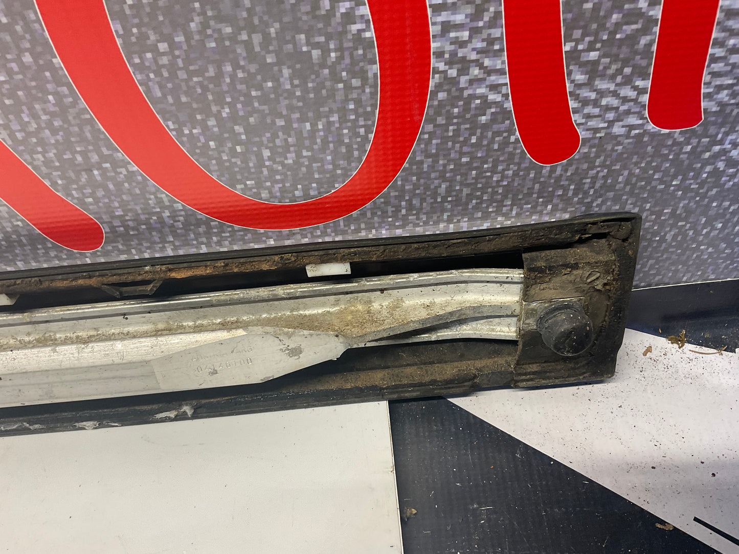 Driver Front Door Trim Moulding Left 447853953 C3