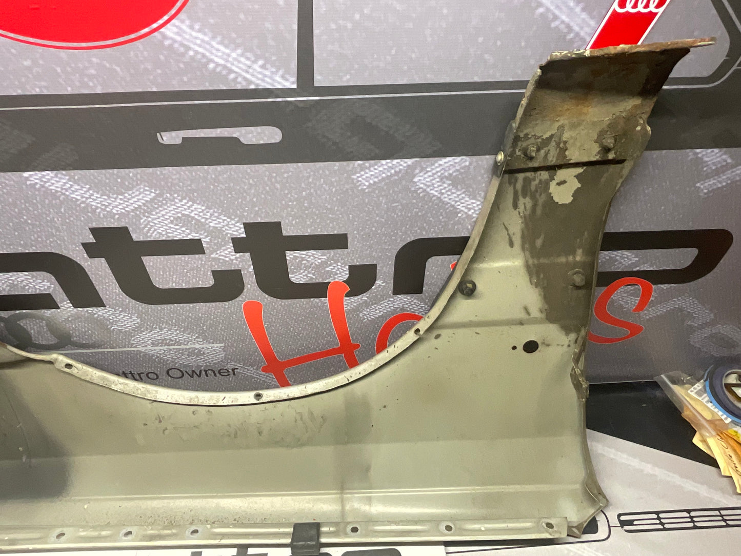 Driver Fender Left 443821105B C3 Bamboo