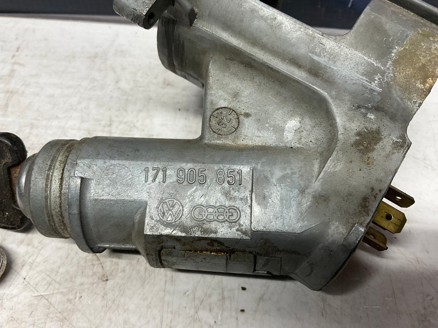 Ignition Lock/Key & Switch 171905851 B2