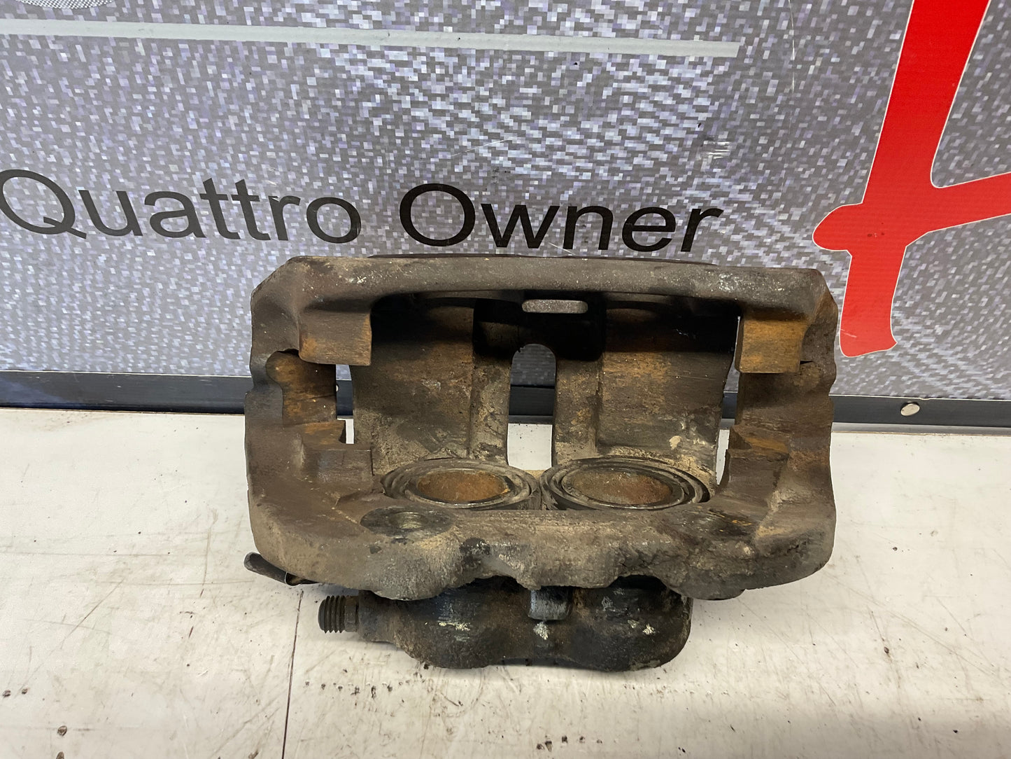G60 Passenger Brake Caliper 2 Piston Right 447615124 C3 D1 Girling