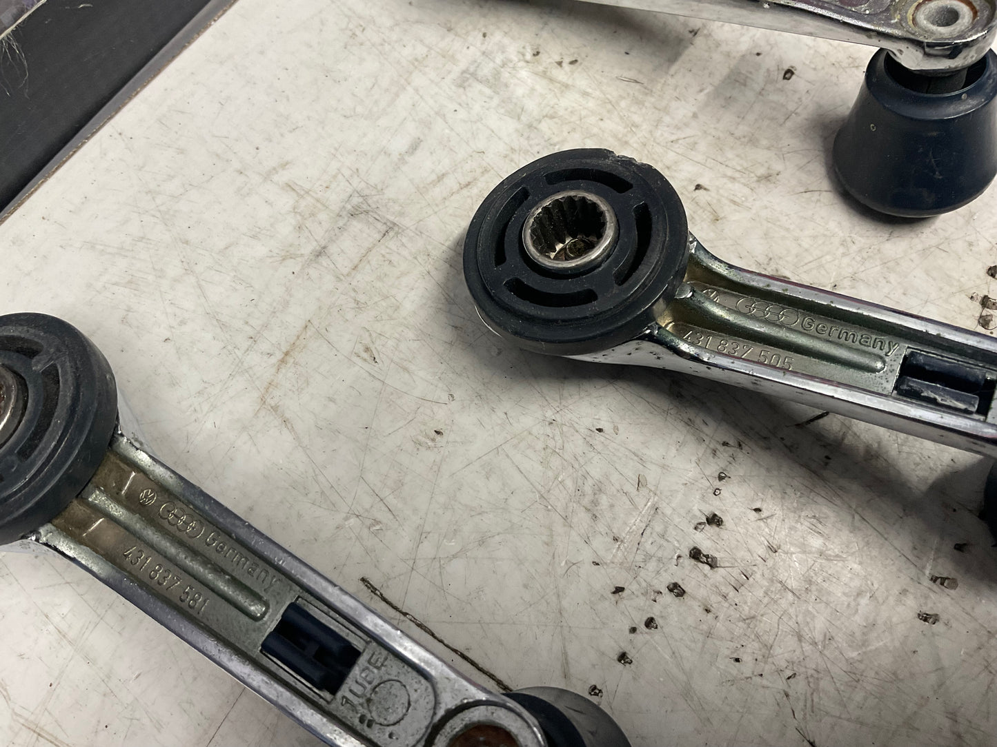 Window Crank Handle Set 431837505 B2 Blue