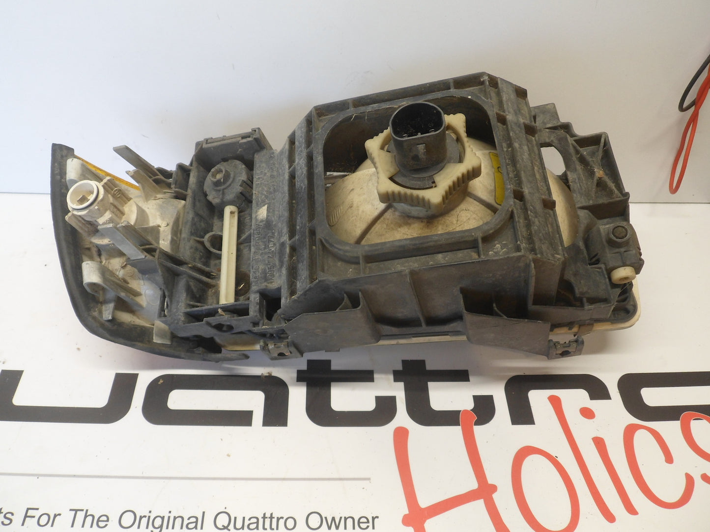 Passenger Headlight Assembly Right 893941008 B3