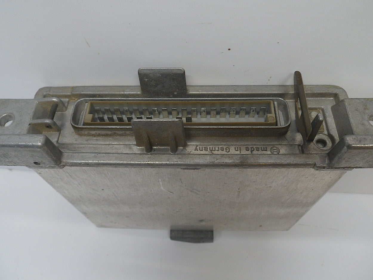 Engine Control Unit 035906263D Bosch