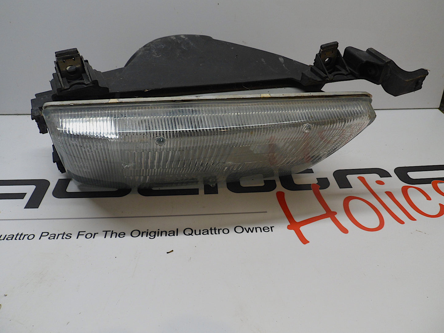 Driver Headlight Left 4A0941029E Hella C3