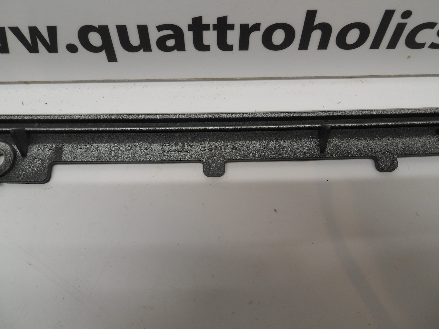 Inner Engine Covers 078103923/078103924 NOS