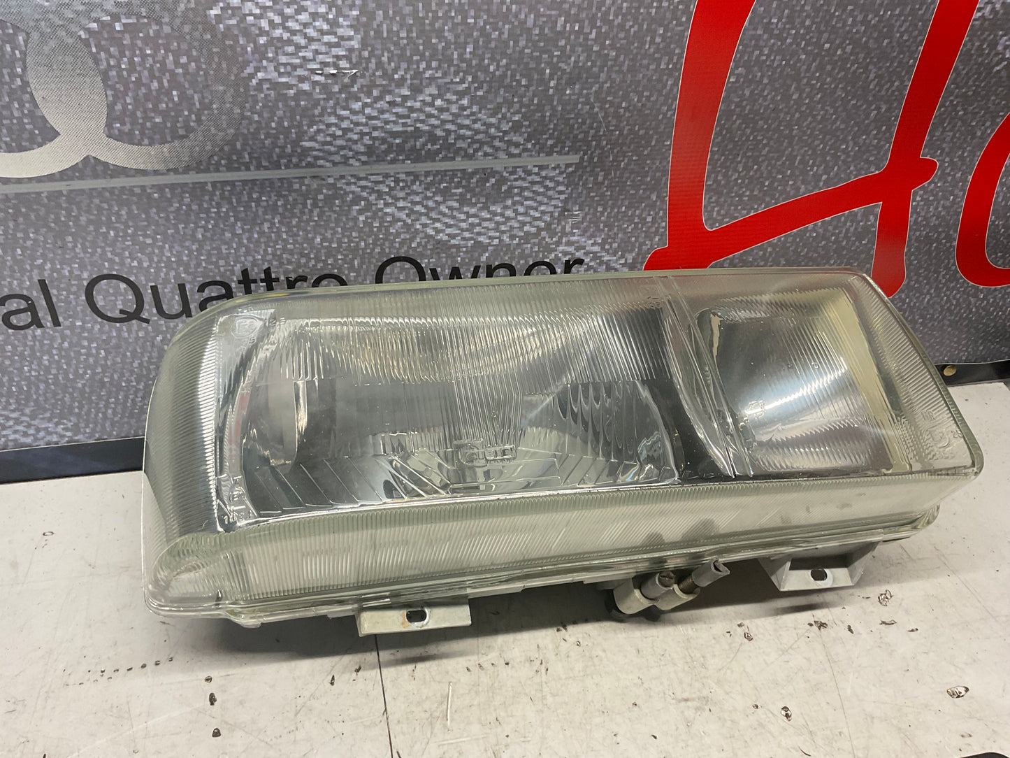 Passenger Headlight European Sloped Right 855941030  CIBIE  B2  URQ