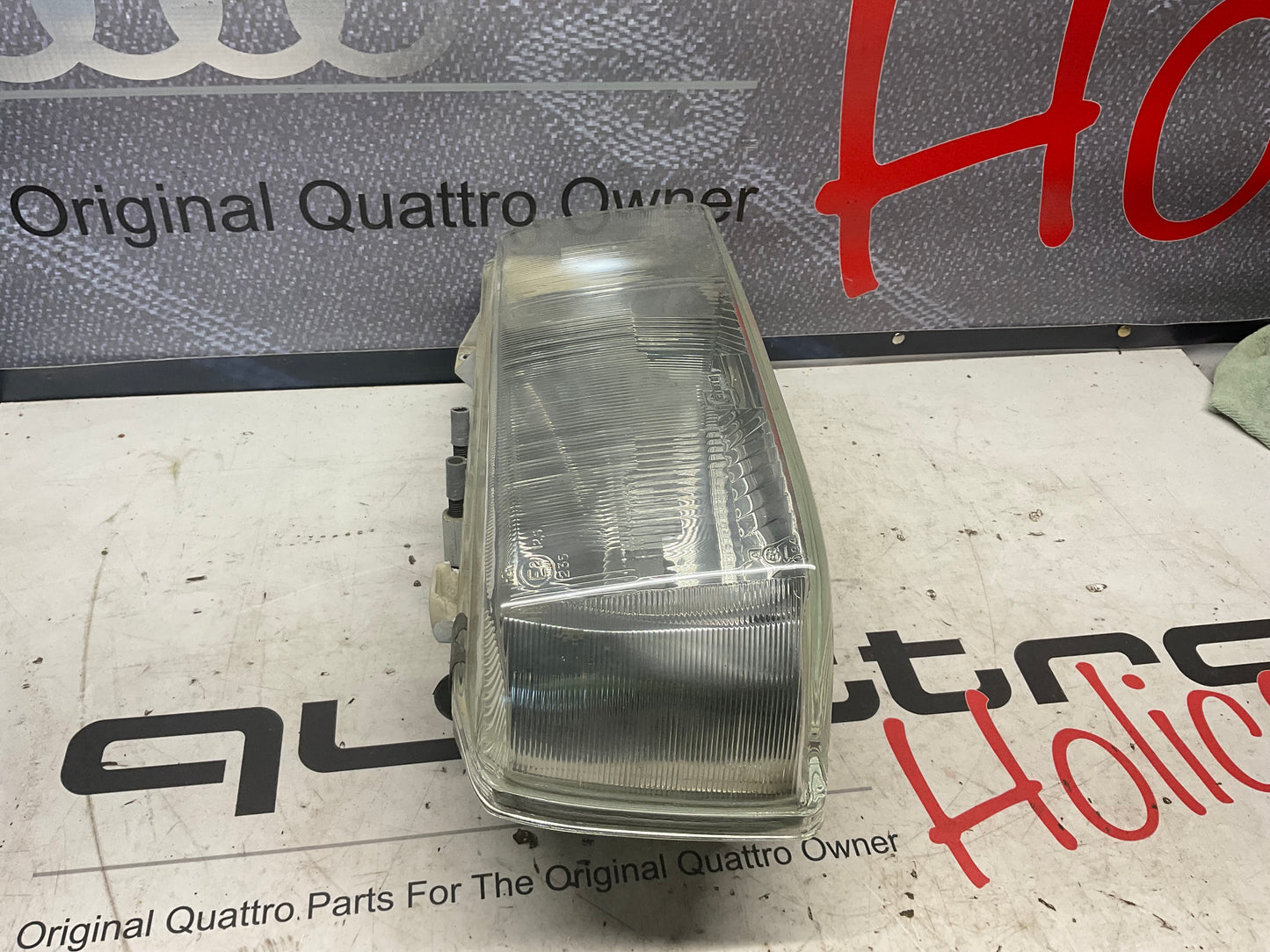 Passenger Headlight European Sloped Right 855941030  CIBIE  B2  URQ