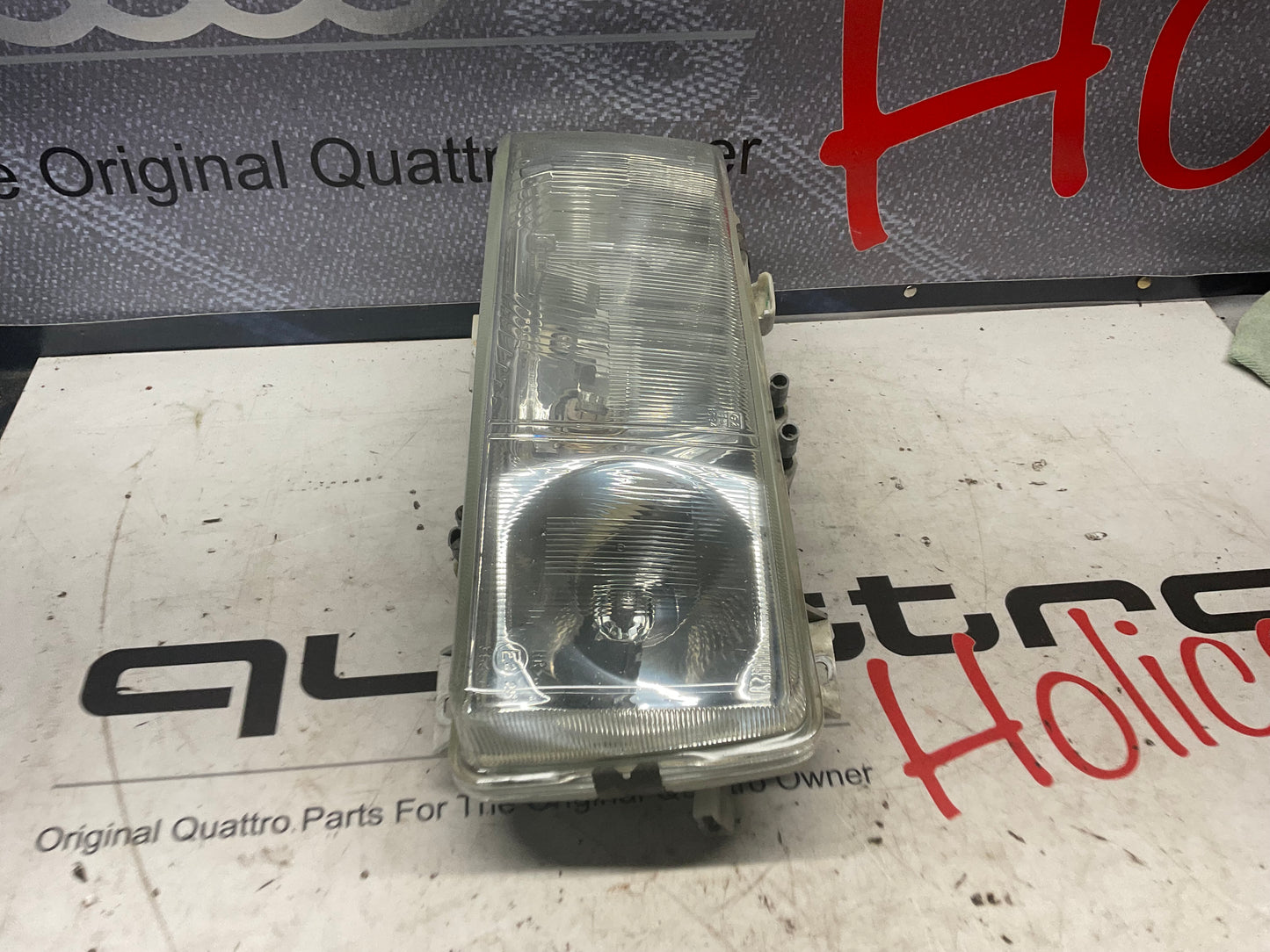 Passenger Headlight European Sloped Right 855941030  CIBIE  B2  URQ