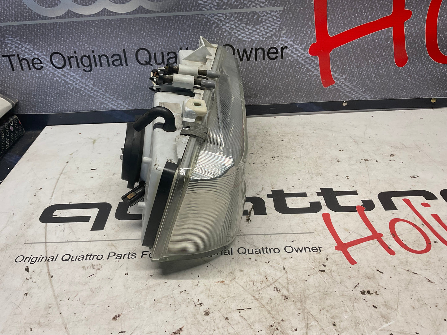 Passenger Headlight European Sloped Right 855941030  CIBIE  B2  URQ