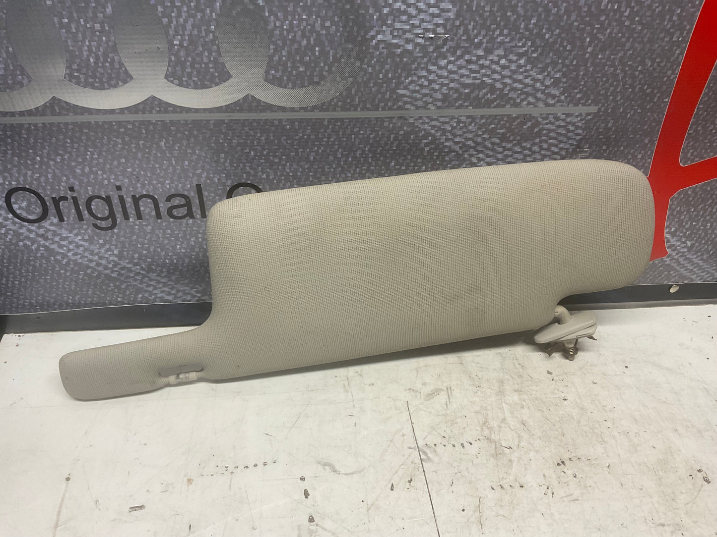 Passenger Sun Visor Right  855857552  B2  Beige  URQ