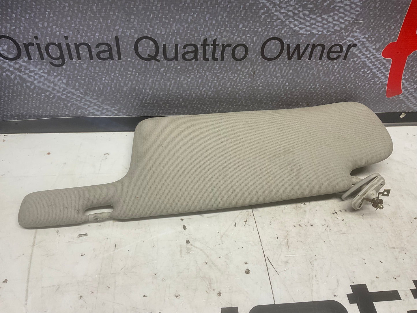 Passenger Sun Visor Right  855857552  B2  Beige  URQ