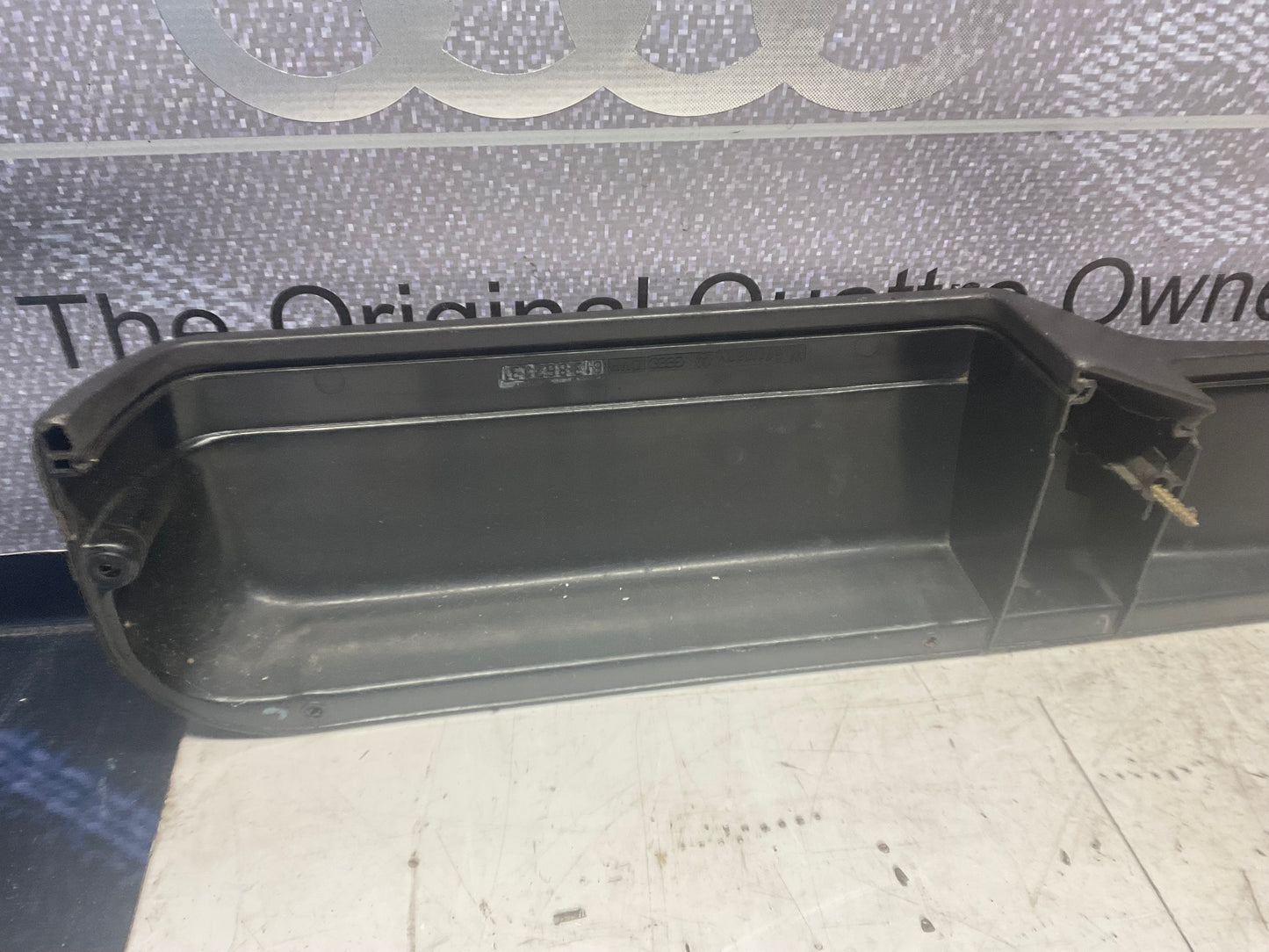 Driver Front Door Map Pocket 813867131  Chocolate Brown/Black  B2