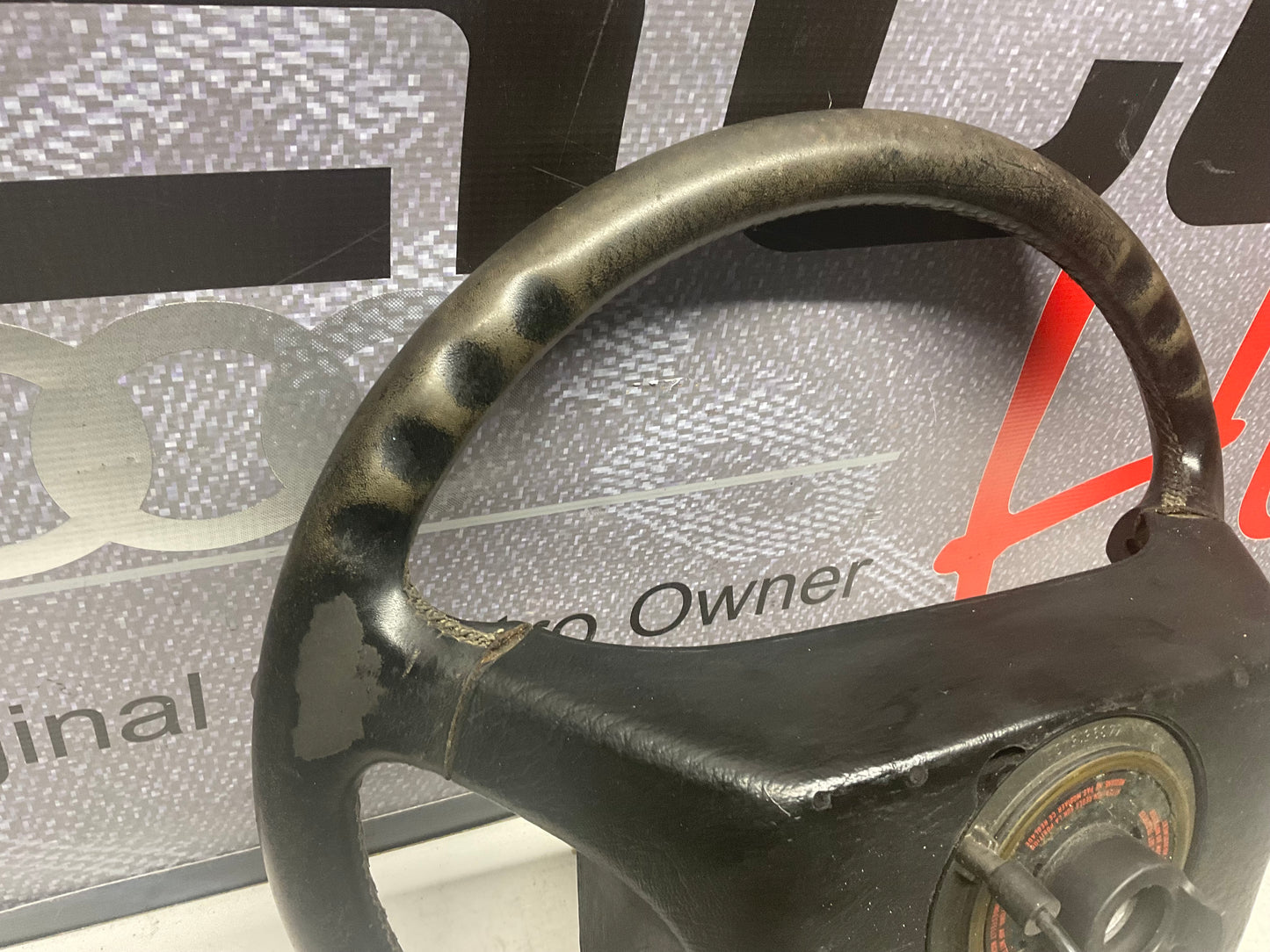 Black Leather Steering Wheel  441419091  D1 C3