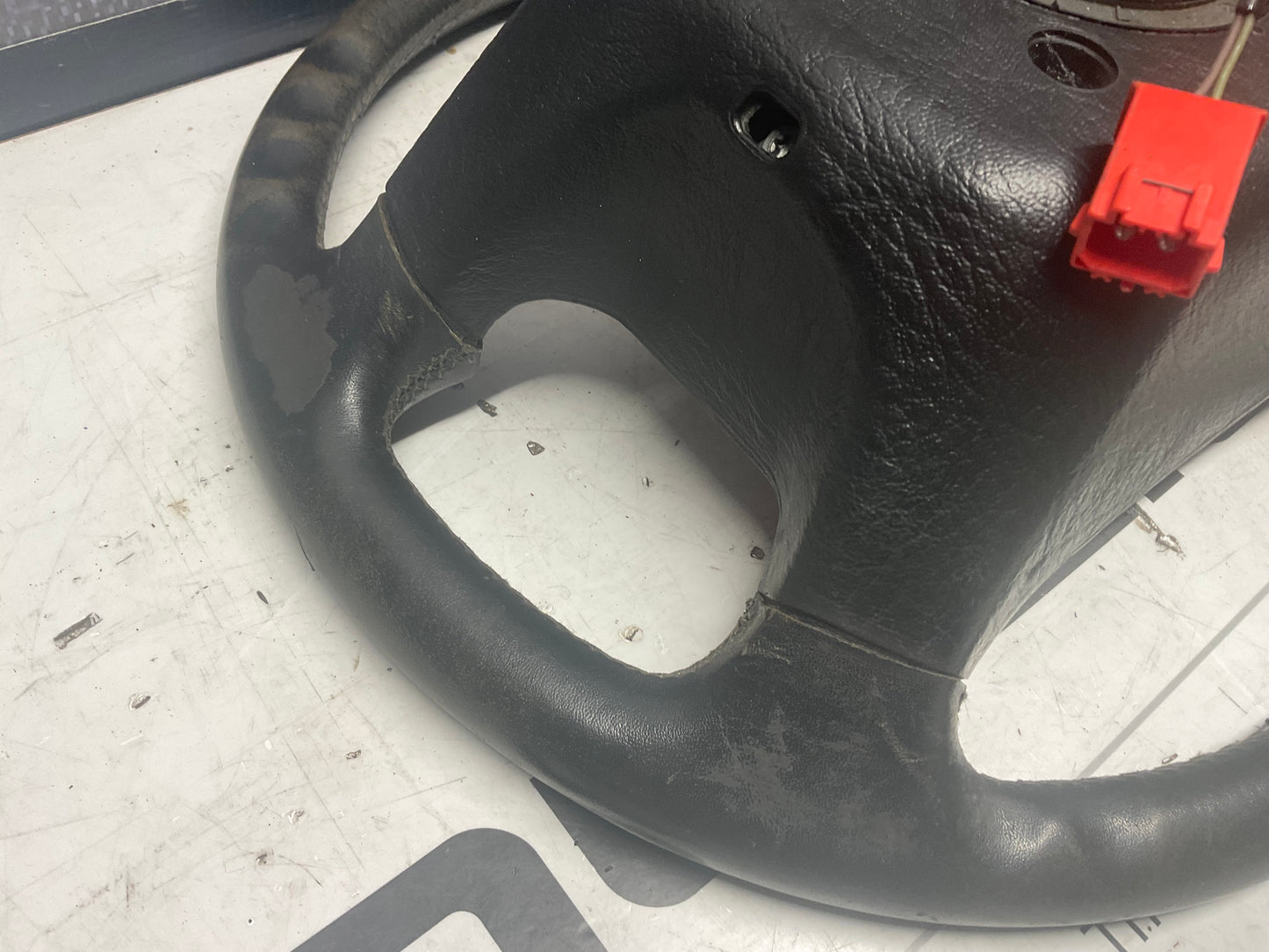 Black Leather Steering Wheel  441419091  D1 C3