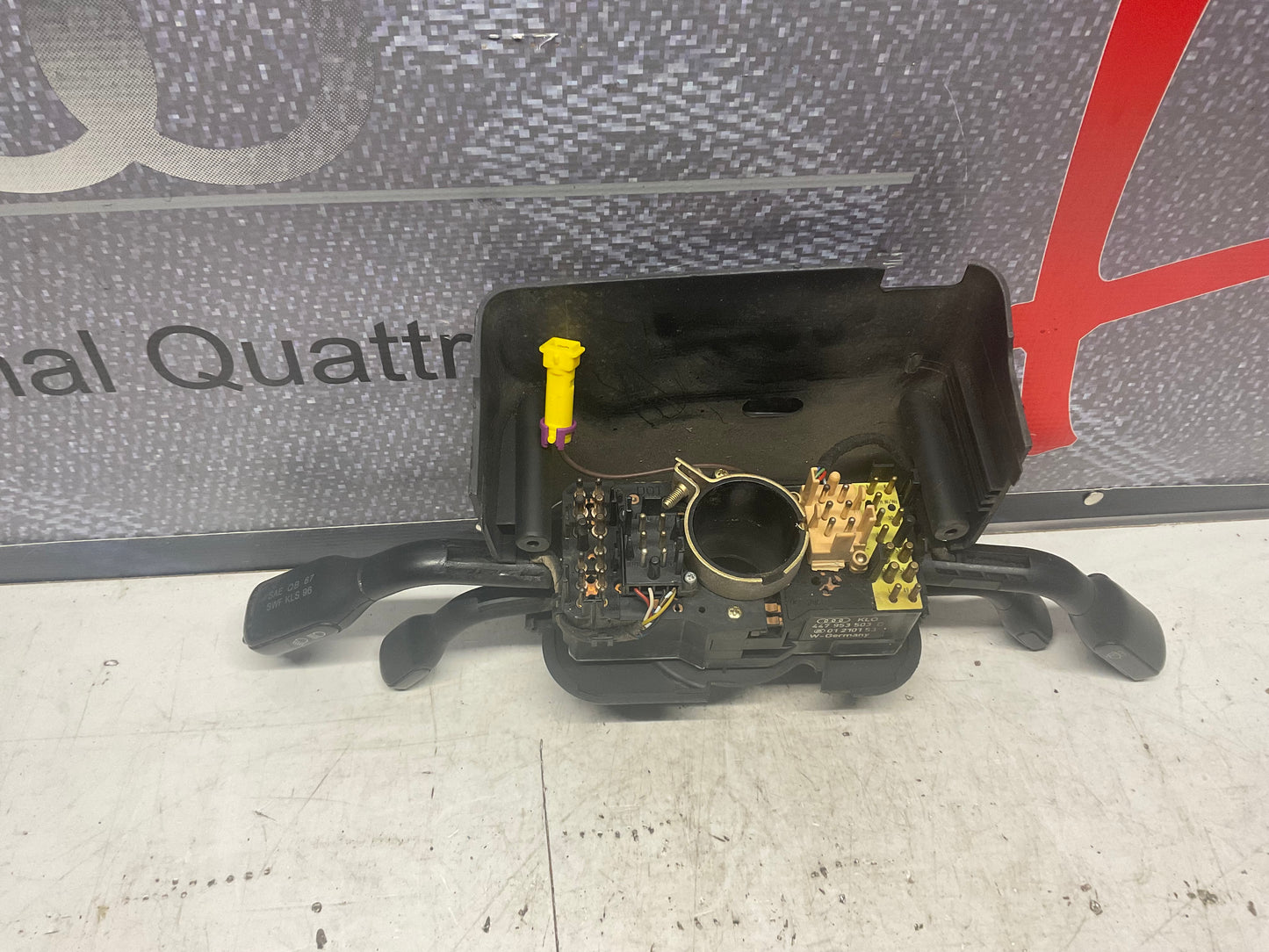 Wiper/Headlight/Turn Signal/Hazard Control  447953503D  D1