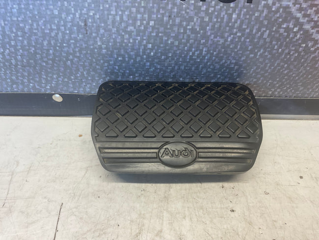 Brake Pedal Cover 443723173A  D1