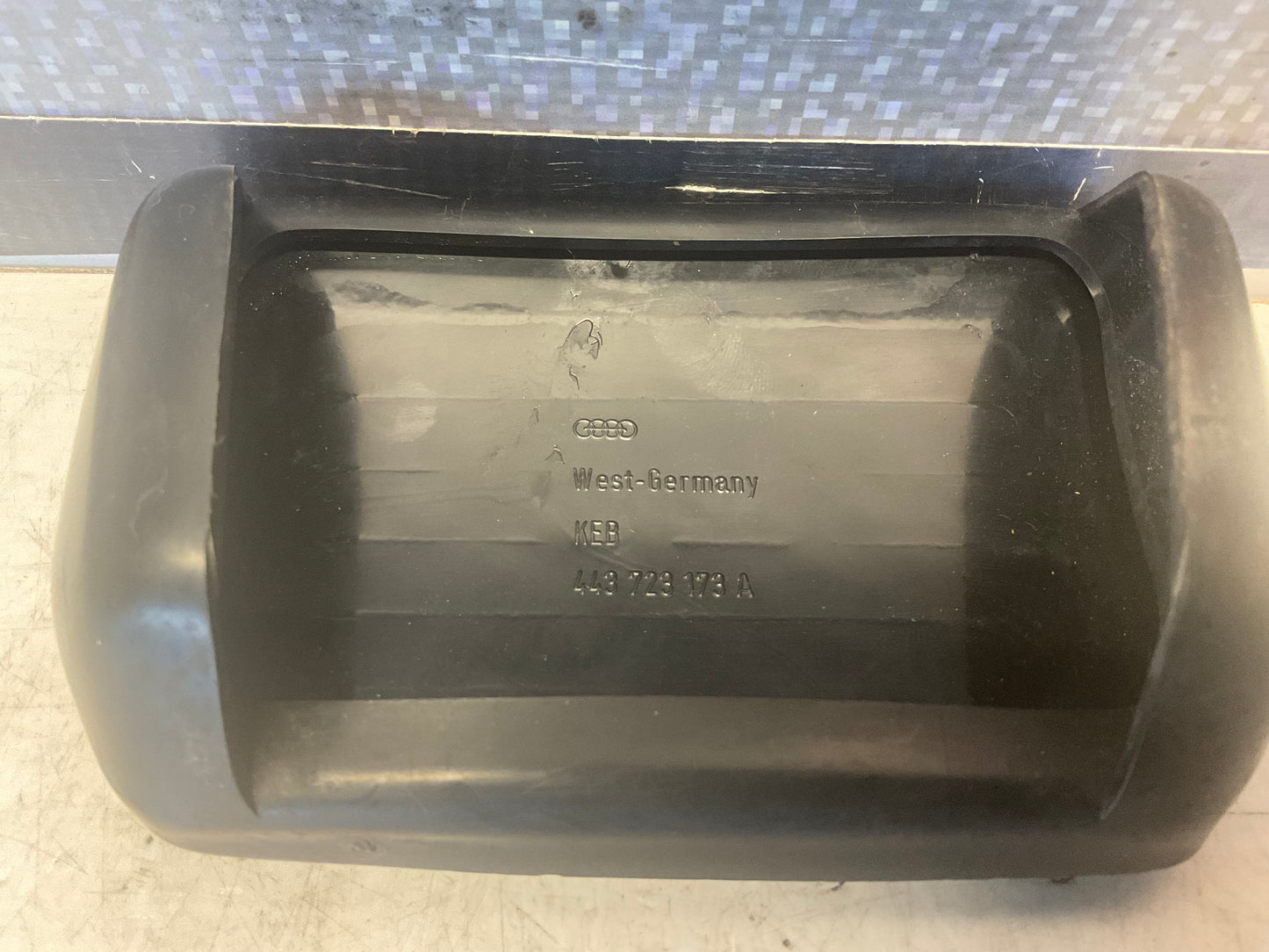 Brake Pedal Cover 443723173A  D1