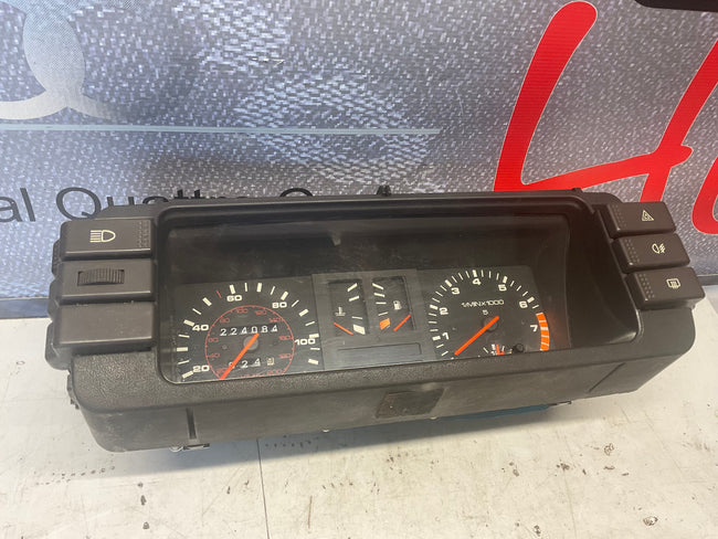 Speedometer / Gauge Cluster & Switches Complete 811957033AE  B2  224K
