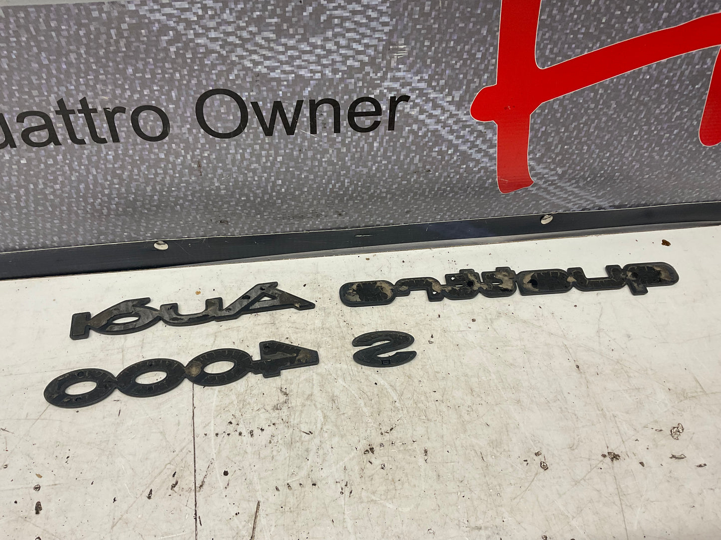 Trunk Lid Badge Set Audi 4000 S Quattro B2  Black