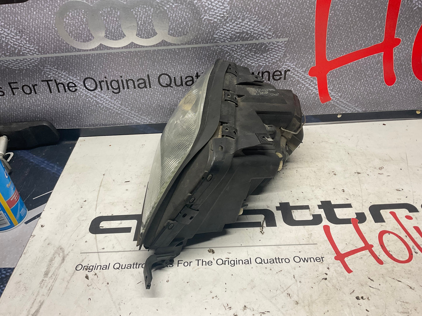 Passenger Headlight Complete Right 4A0941004AT  C4  UrS6