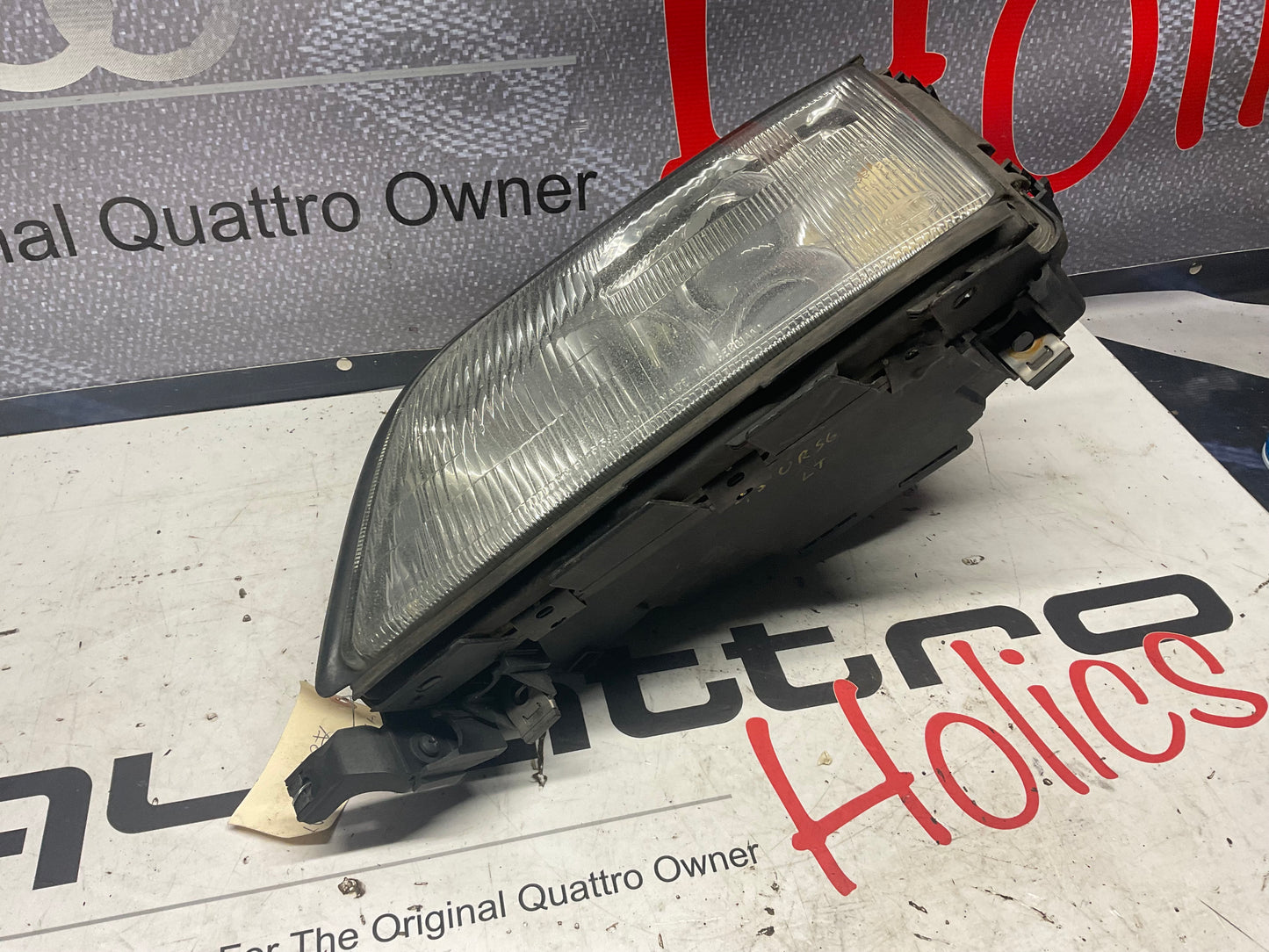 Driver Headlight Complete Left 4A0941003AT  C4  UrS6