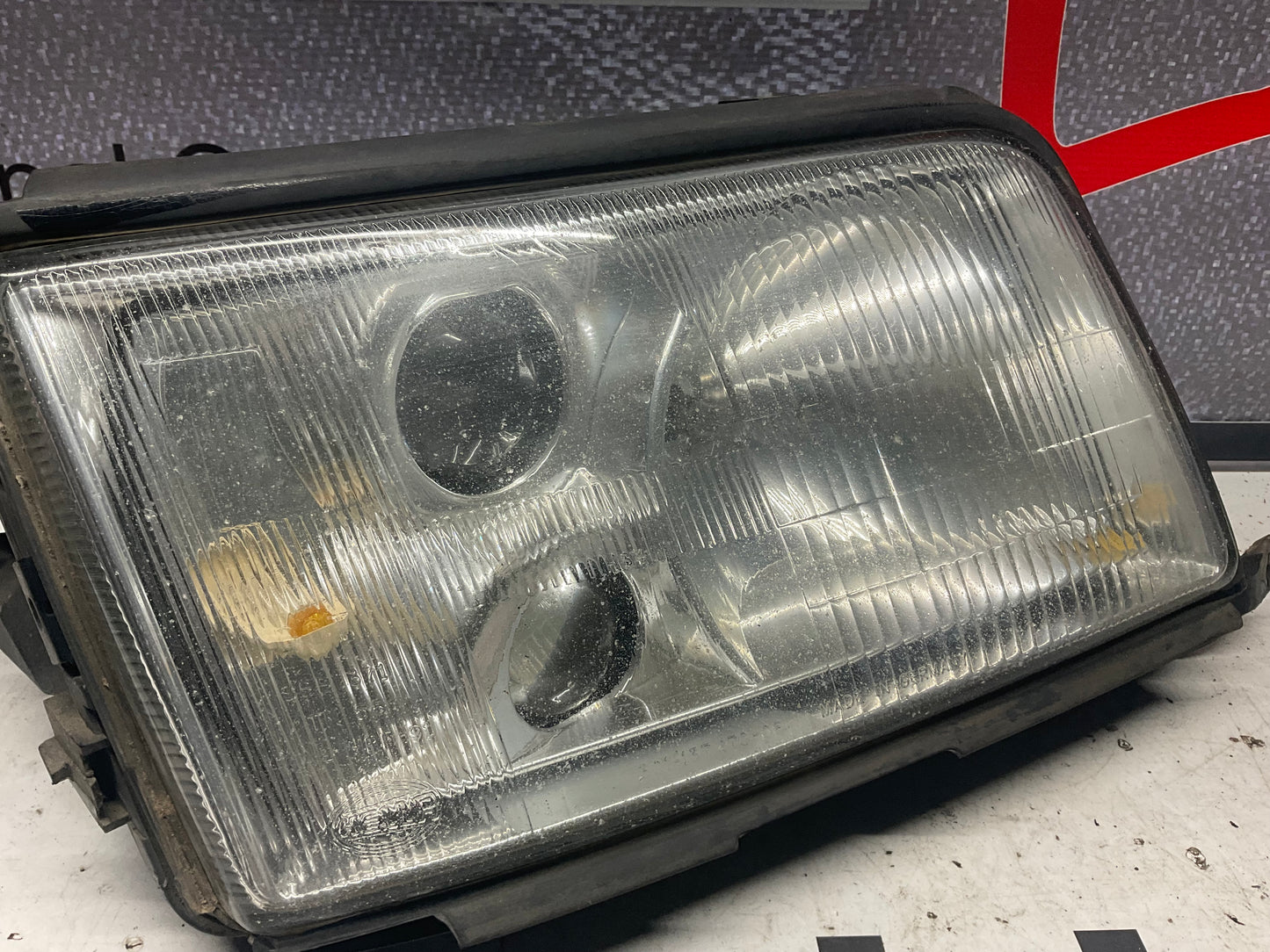 Passenger Headlight Complete Right 4A0941004M  C4  UrS4