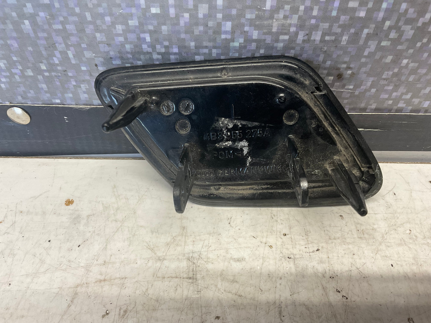 Driver Headlight Washer Cover Left  4B3955275A  C5 S6 RS6