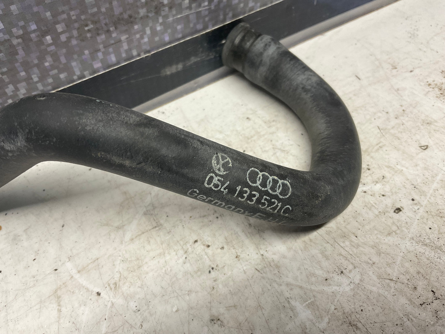 Intake Vacuum Line Hose 054133521C  C3  C4