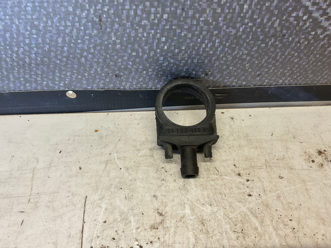Vacuum Regulator Valve Support  034133459B  B2 B3 C3 C4