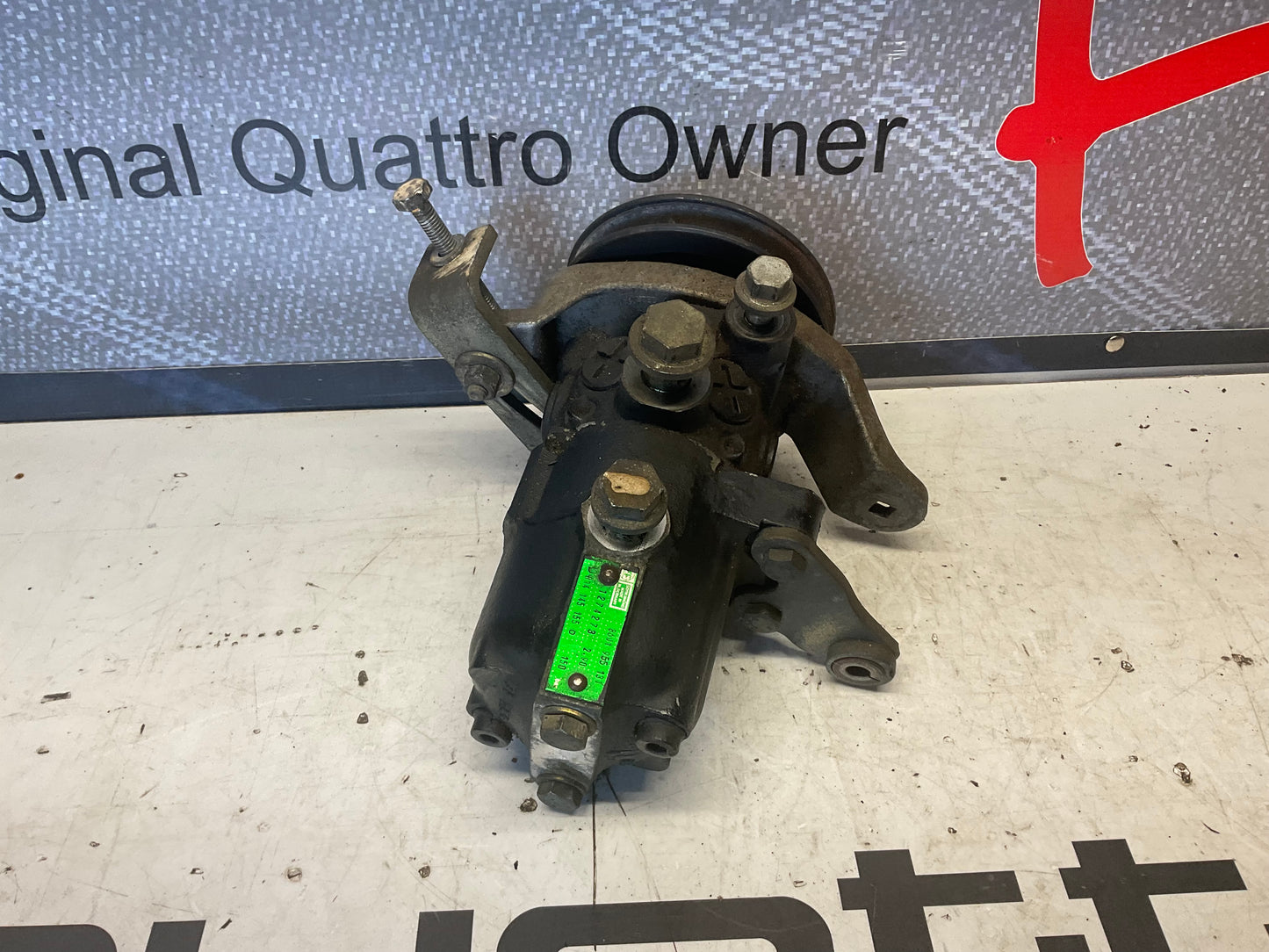 Power Steering Pump 034145155D C4