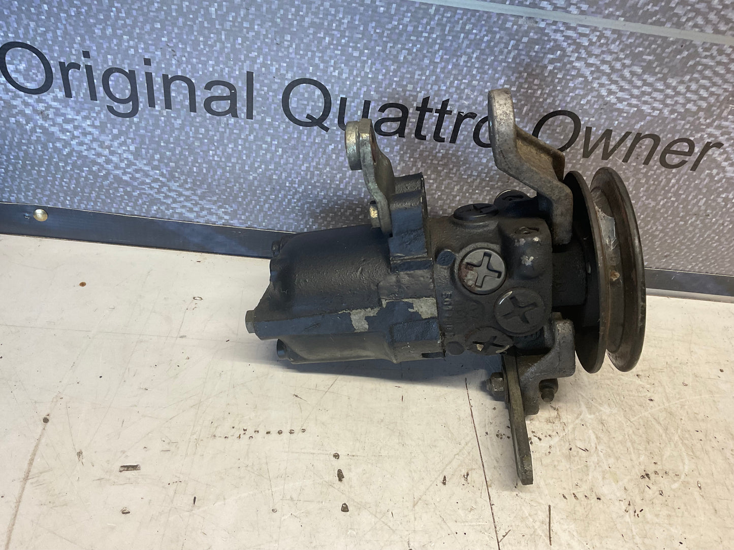 Power Steering Pump 034145155D C4