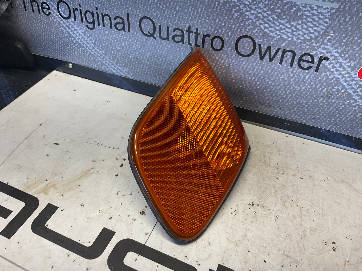Driver Front Corner Left 4A0953049C Hella C4  S4