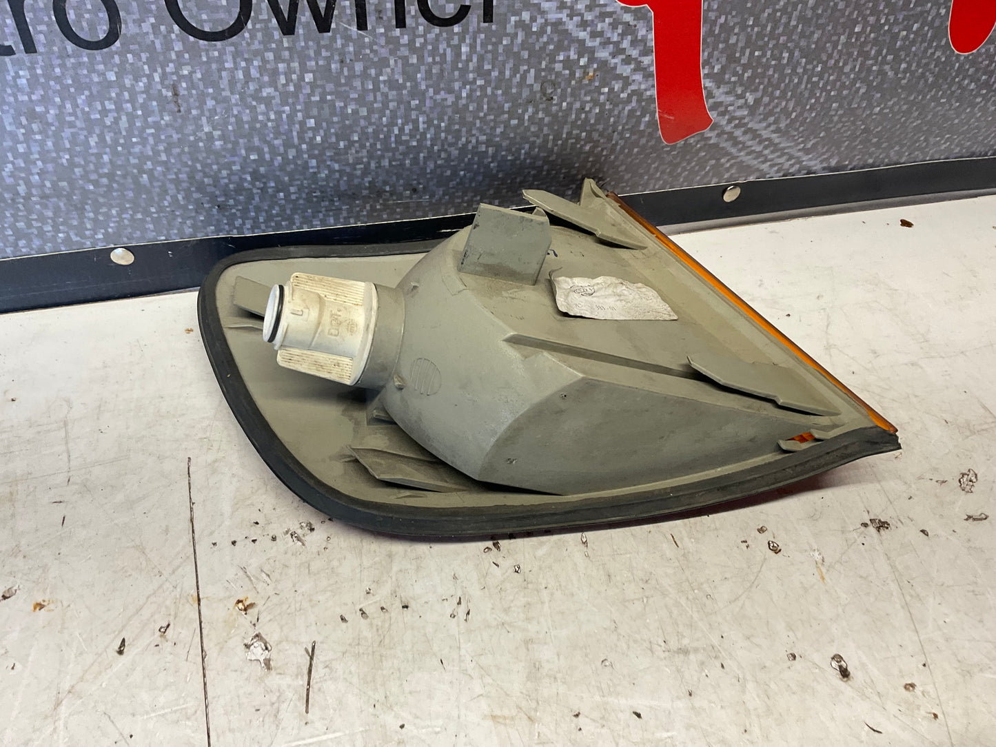 Driver Front Corner Left 4A0953049C Hella C4  S4