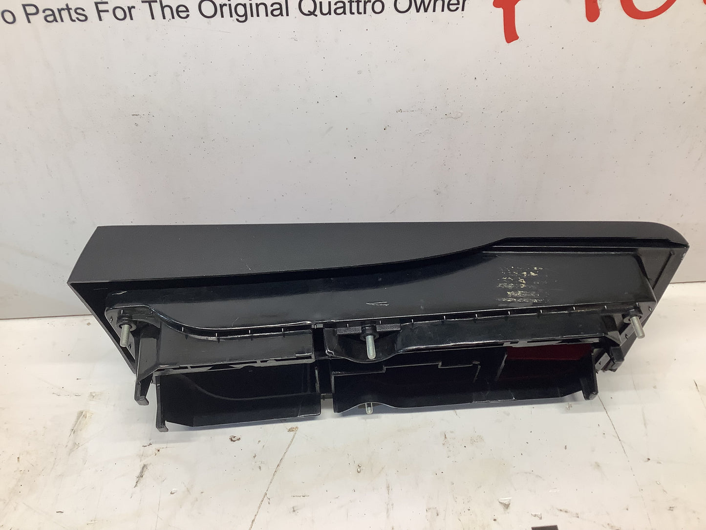 Driver Taillight 431945217B
