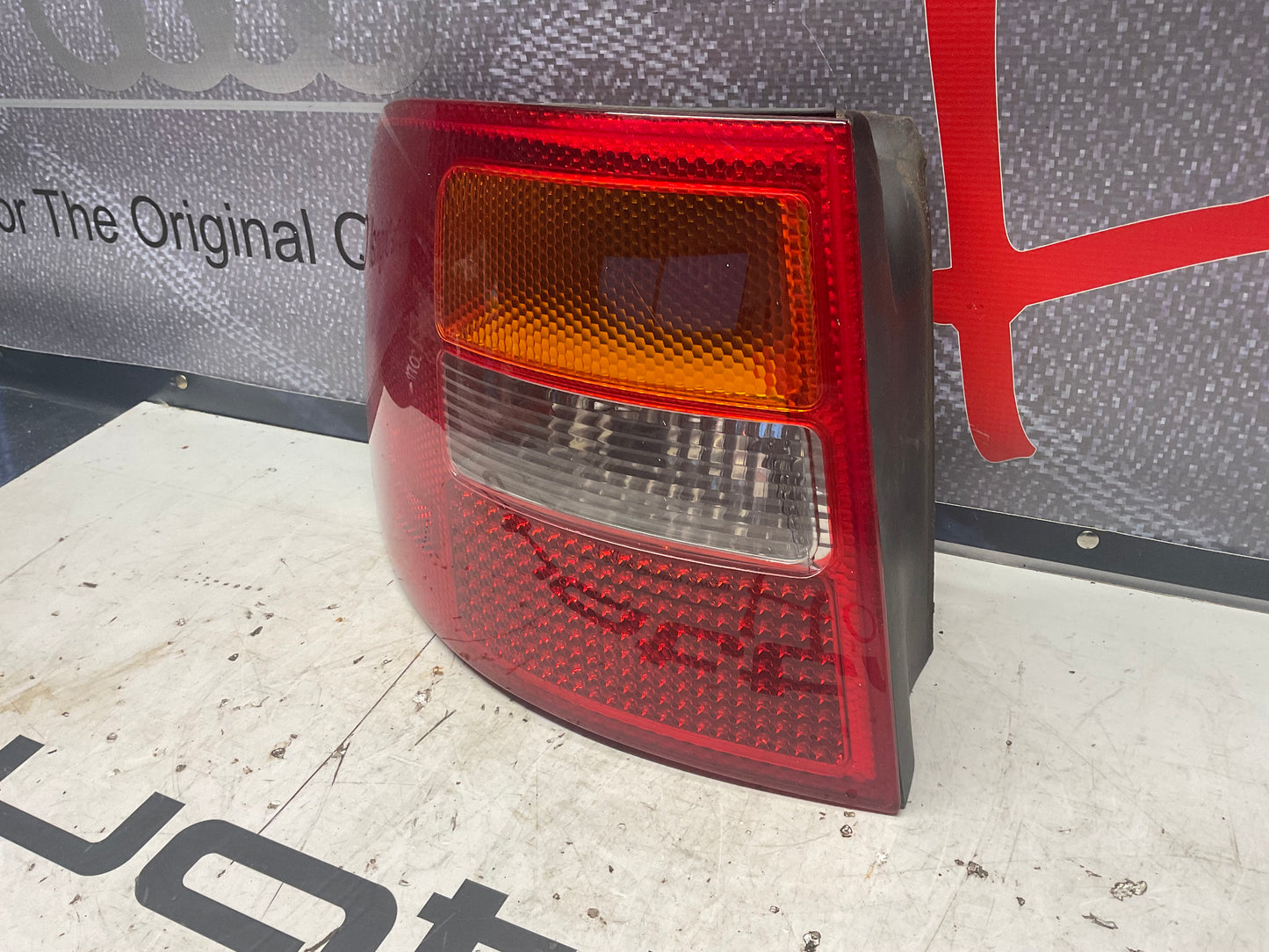 Driver Taillight Left 4B9945095G  C5 Avant